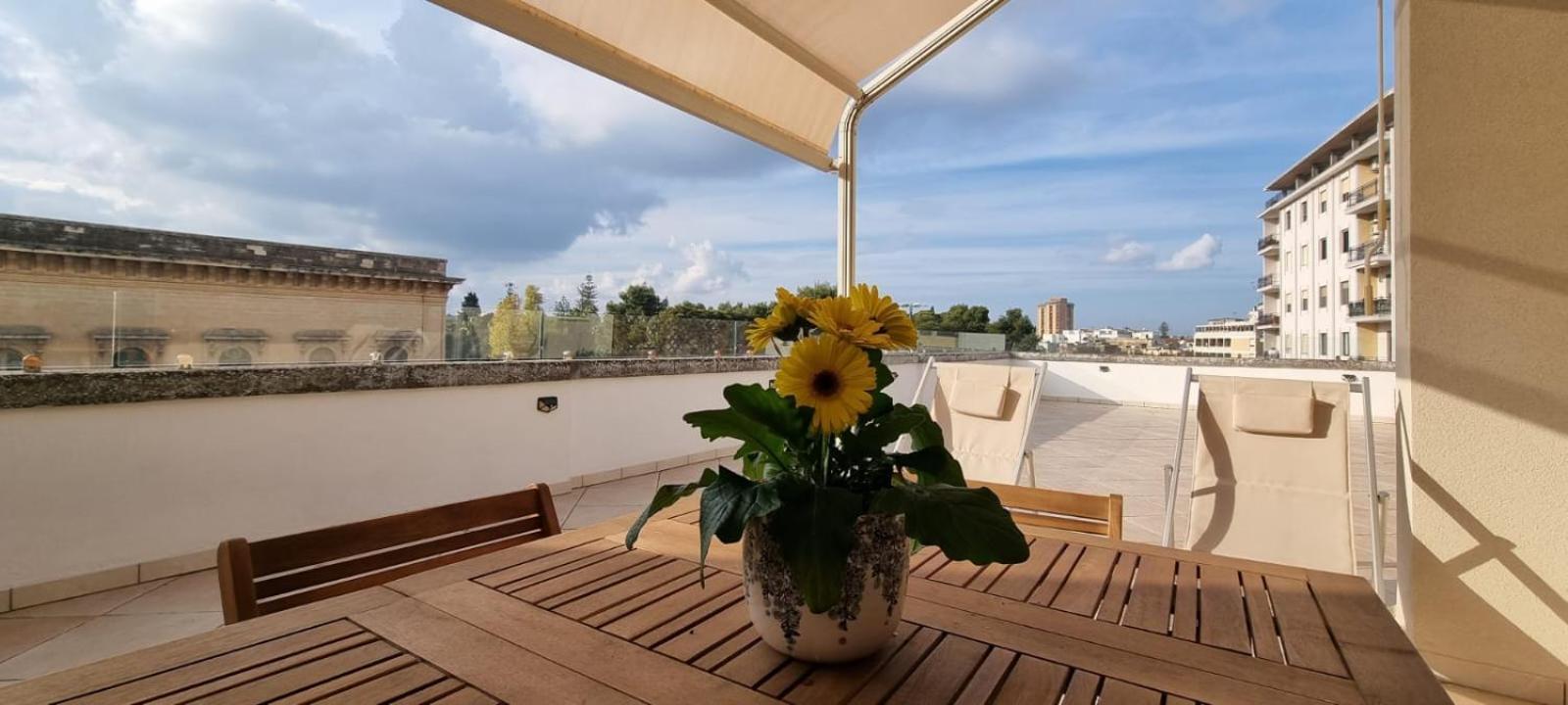 The Golden Hour, Luxury Apartment With A Panoramic View Lecce Eksteriør billede