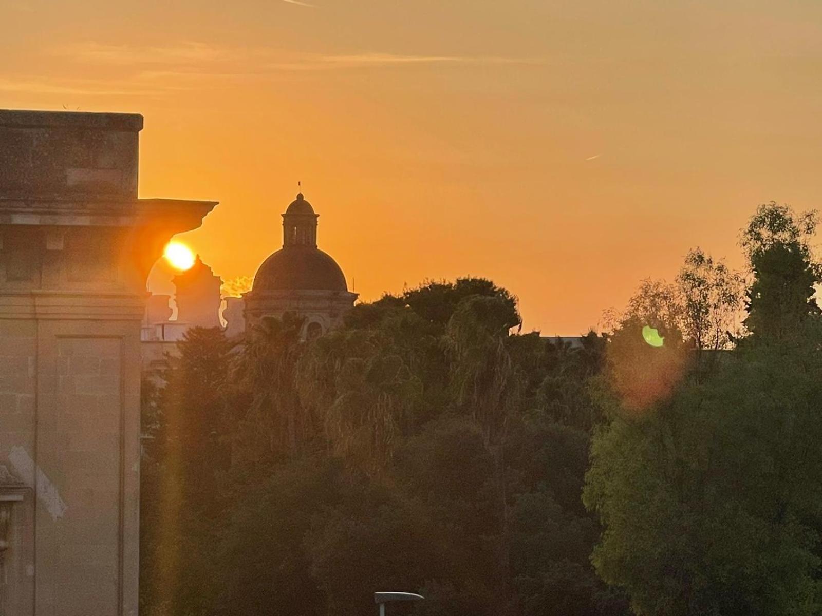 The Golden Hour, Luxury Apartment With A Panoramic View Lecce Eksteriør billede