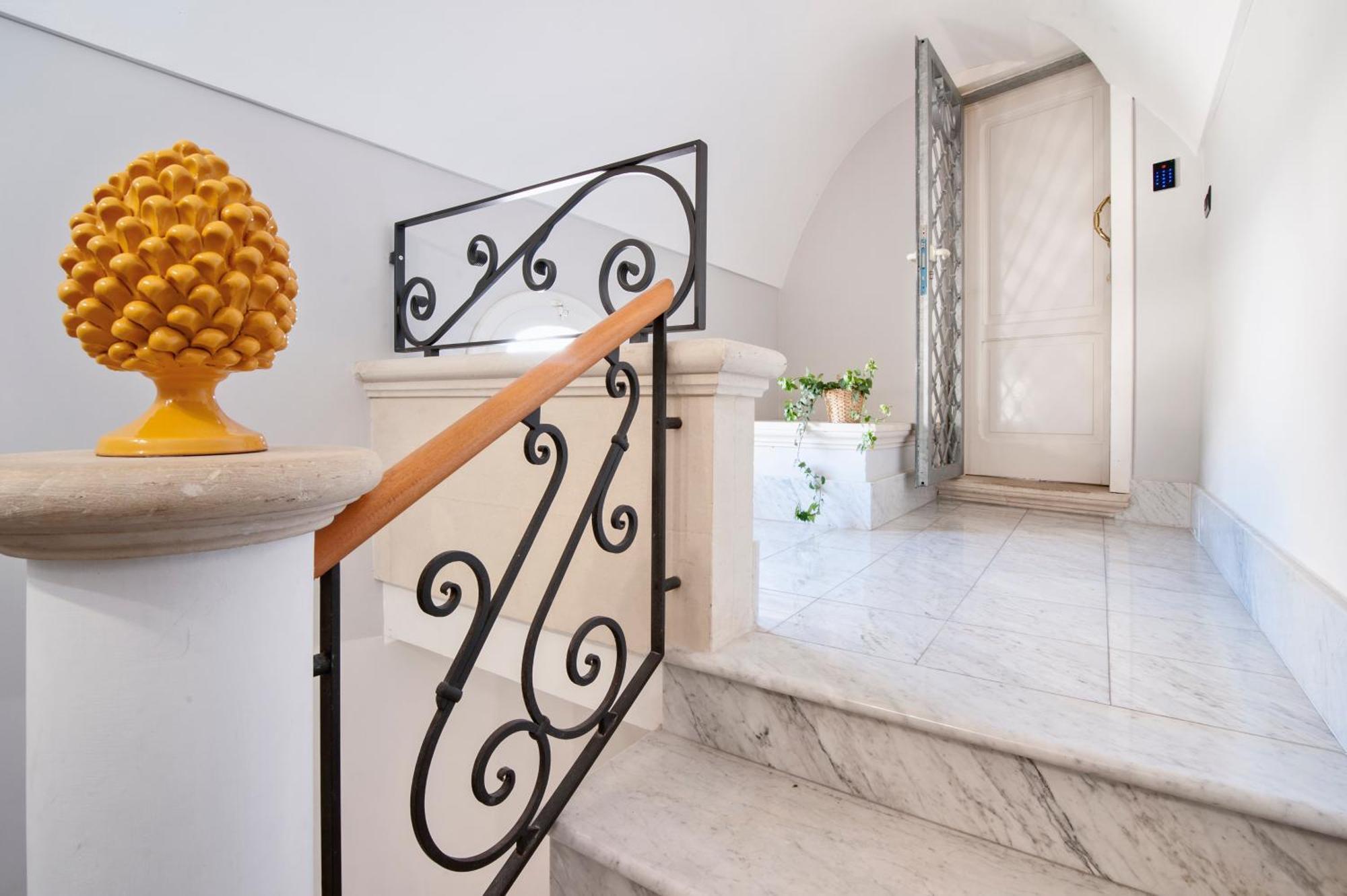 The Golden Hour, Luxury Apartment With A Panoramic View Lecce Eksteriør billede